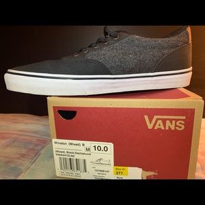 Black/ Dachshund size 10 Vans